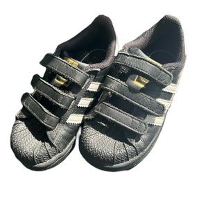 Toddler Adidas superstar shoes